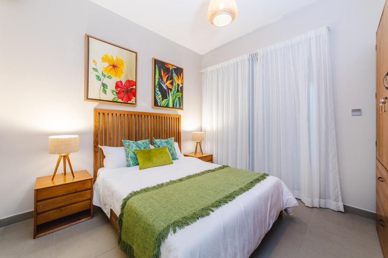 One Bay Residence Unit 15 - Penthouse With Private Roof Top, Jacuzzi And Sea View Grand Baie Exteriör bild