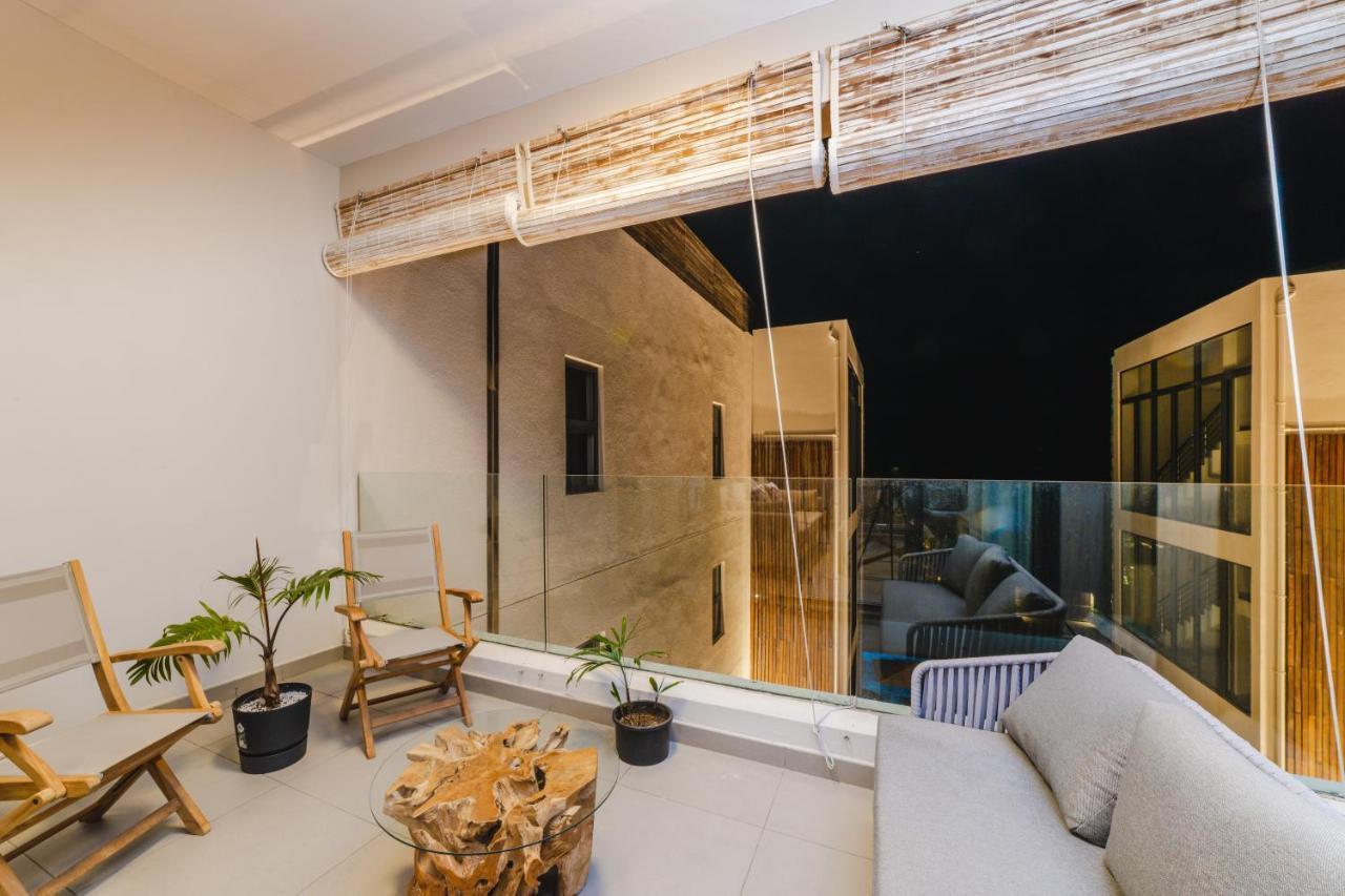 One Bay Residence Unit 15 - Penthouse With Private Roof Top, Jacuzzi And Sea View Grand Baie Exteriör bild