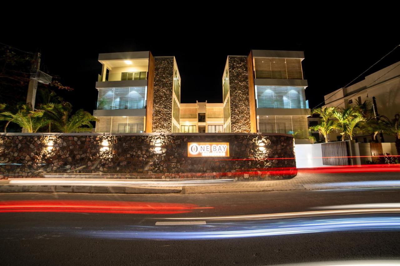 One Bay Residence Unit 15 - Penthouse With Private Roof Top, Jacuzzi And Sea View Grand Baie Exteriör bild