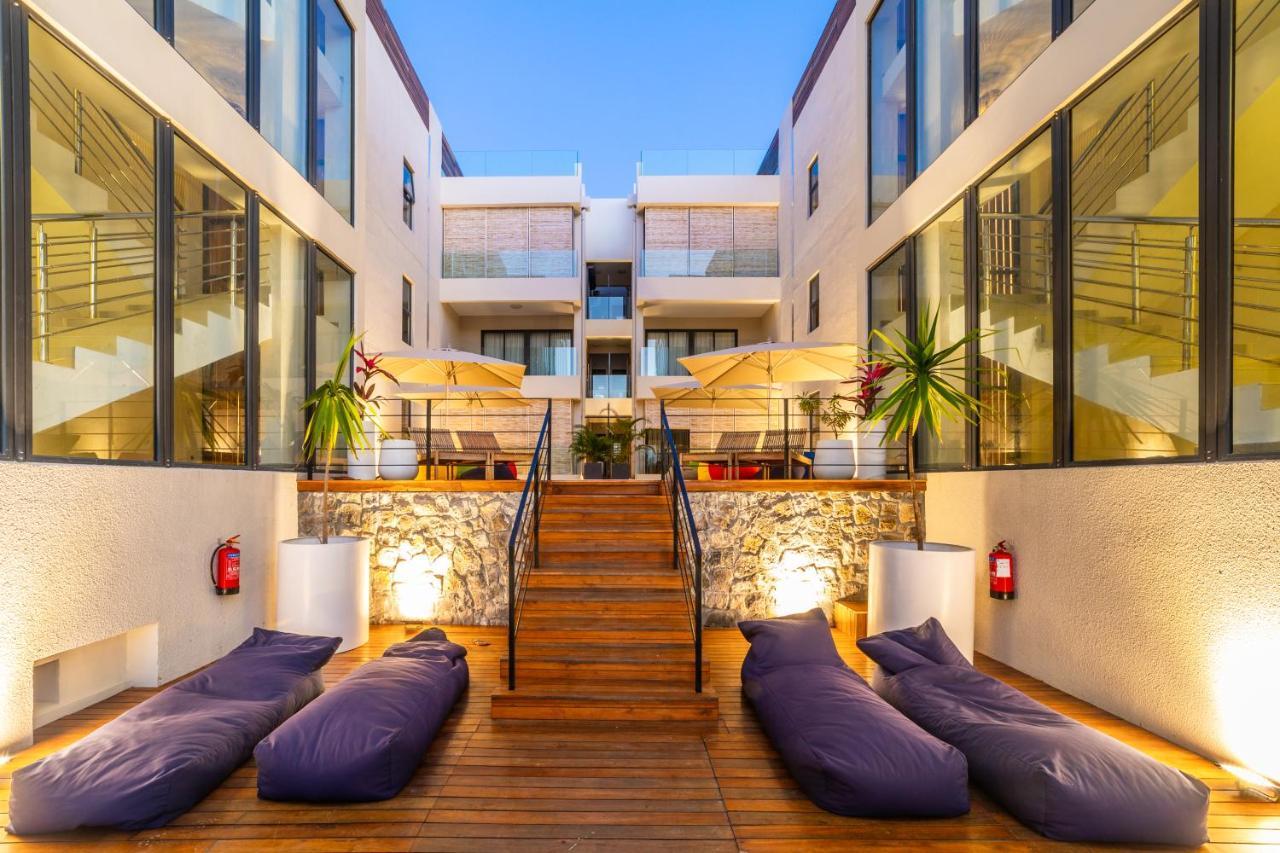 One Bay Residence Unit 15 - Penthouse With Private Roof Top, Jacuzzi And Sea View Grand Baie Exteriör bild