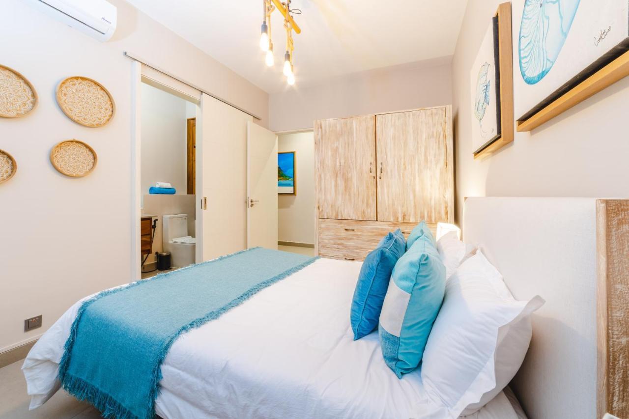 One Bay Residence Unit 15 - Penthouse With Private Roof Top, Jacuzzi And Sea View Grand Baie Exteriör bild