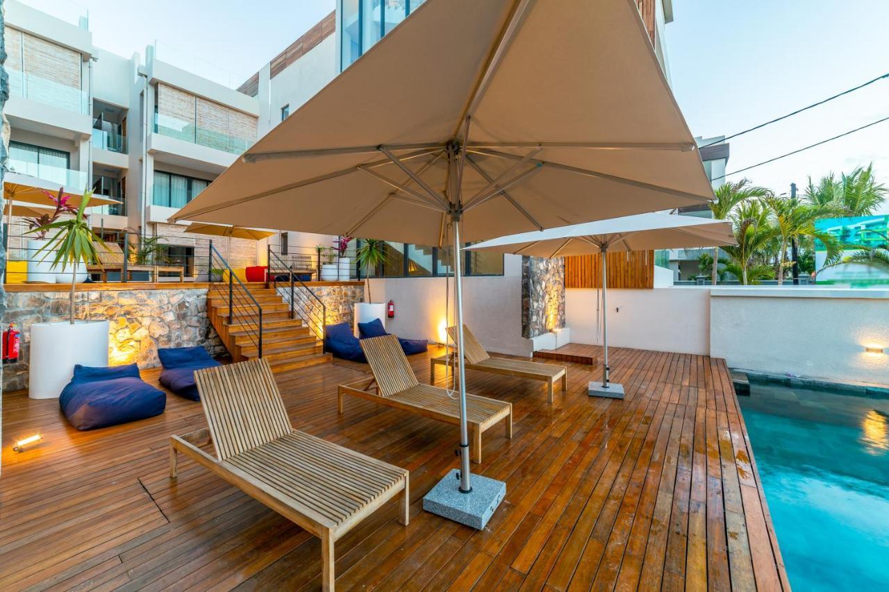 One Bay Residence Unit 15 - Penthouse With Private Roof Top, Jacuzzi And Sea View Grand Baie Exteriör bild
