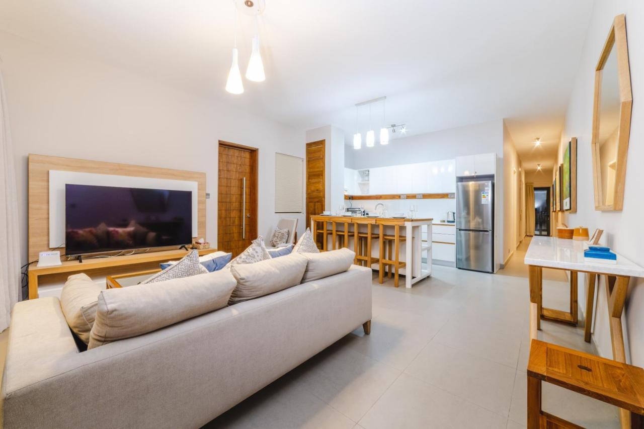 One Bay Residence Unit 15 - Penthouse With Private Roof Top, Jacuzzi And Sea View Grand Baie Exteriör bild